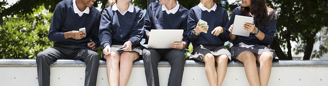 Fournisseur uniforme scolaire personnalisé